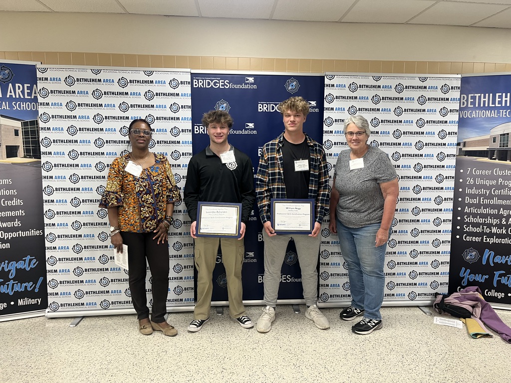 Congratulations to the 30 Students who received their Professional Skills Certification this year! 🥳Receiving this certificate ensures these students will be high quality employees in whichever field they enter! #BAVTSProud