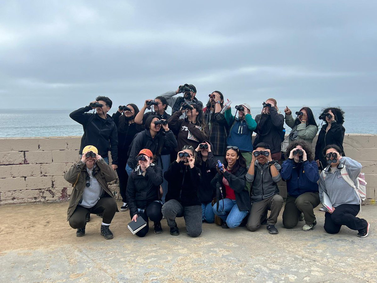 Ornithology field trips @SFStateBIO is where the magic happens. Having a blast teaching to such a wonderful group of students.