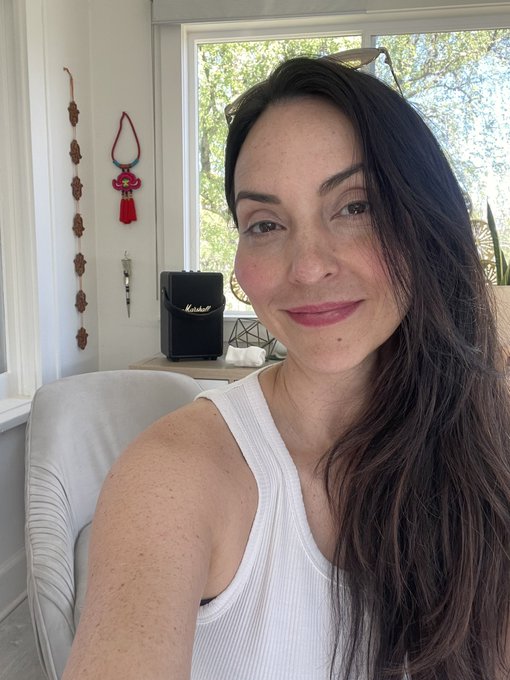 Cam calls are available now. $75 for 15 min or less. Tribute here- https://t.co/CjVKQqO1nN https://t