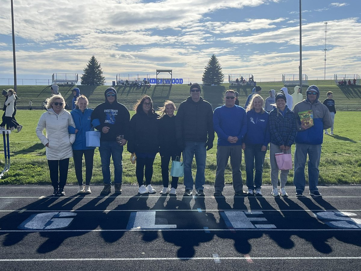 Underwood Girls T&F tweet media