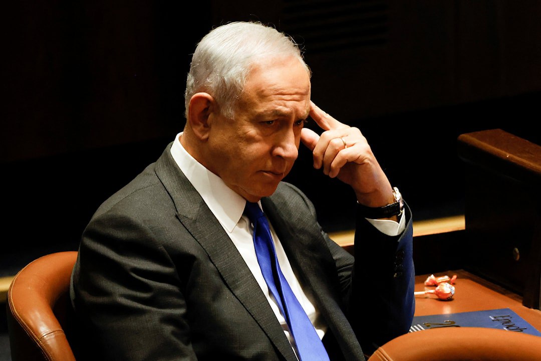 Alarma a “Israel” posibles órdenes de arresto contra Netanyahu El nerviosismo crece en “Israel” ante la posibilidad de que la Corte Internacional de Justicia (CIJ) emita órdenes de arresto contra el primer ministro Benjamín Netanyahu y otros dirigentes políticos y militares