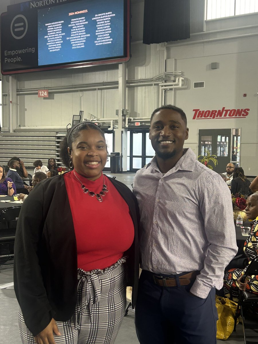 PrincipalPalme1's tweet photo. Celebrating our amazing Educators of Color nominees from @MedoraElem. Congratulations to Marcus Howard and Jamesia Leavell for being nominated. #MedoraMagic โค๏ธ๐ฉ https://t.co/jp4Ghfb4gL