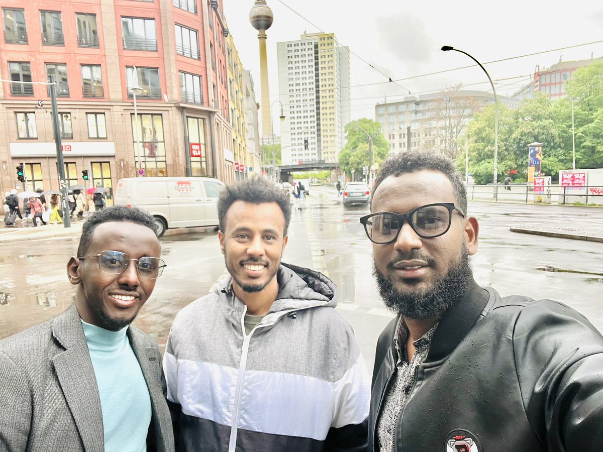 Ore_Osman1's tweet photo. After the conference of the Berlin Moot, delighted to meet with my brother &amp; colleague @Hanibal62517293 in Berlin, 🇩🇪 

Discussed reflections of the recent concluded Moot &amp; development of the #YRC, @AUYouthenvoyin. Thanks for the warme welcome in Berlin.

Wish you the best. https://t.co/0bNjisAT8c