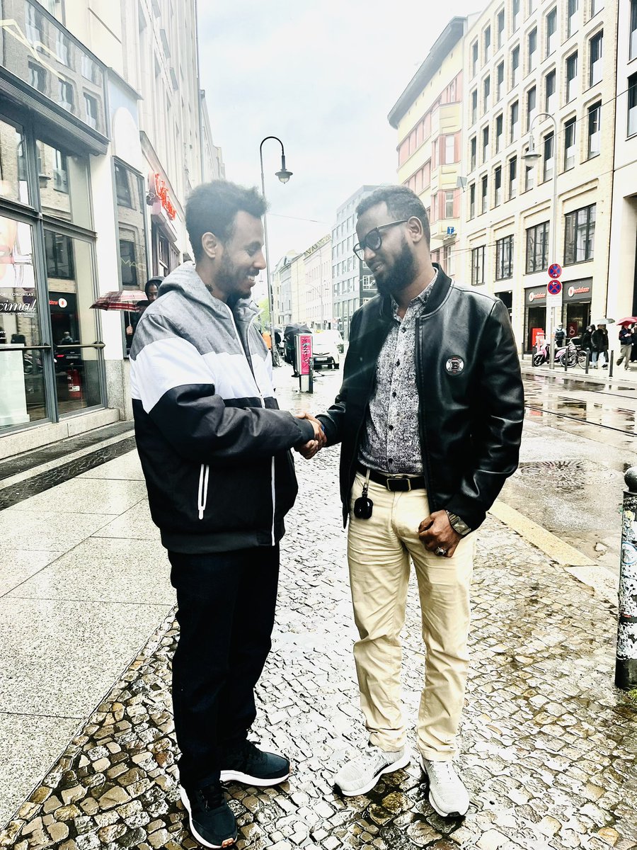 Ore_Osman1's tweet photo. After the conference of the Berlin Moot, delighted to meet with my brother &amp; colleague @Hanibal62517293 in Berlin, 🇩🇪 

Discussed reflections of the recent concluded Moot &amp; development of the #YRC, @AUYouthenvoyin. Thanks for the warme welcome in Berlin.

Wish you the best. https://t.co/0bNjisAT8c
