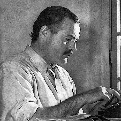 “The best writing is certainly when you are in love.” —Ernest Hemingway buff.ly/2tyqEWk