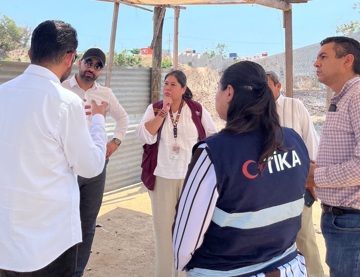 Las Agencias turca y mexicana de #cooperación, @TIKA_Mexico y @AMEXCID, suman esfuerzos para apoyar en la reconstrucción de centros escolares tras el paso devastador del #huracán #Otis en #Guerrero. #CooperarEsCompartir