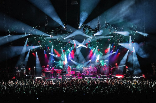 Do you enjoy live music and truly unforgettable experiences? The Ameris Bank Amphitheatre has a great selection of artists to satisfy the palette of any concertgoer! 😃 🏟️ 🎵

📸: @amerisbankamphitheatre

#GeorgiaMusic #LiveMusic #AlpharettaGA #AmerisBankAmphitheatre...