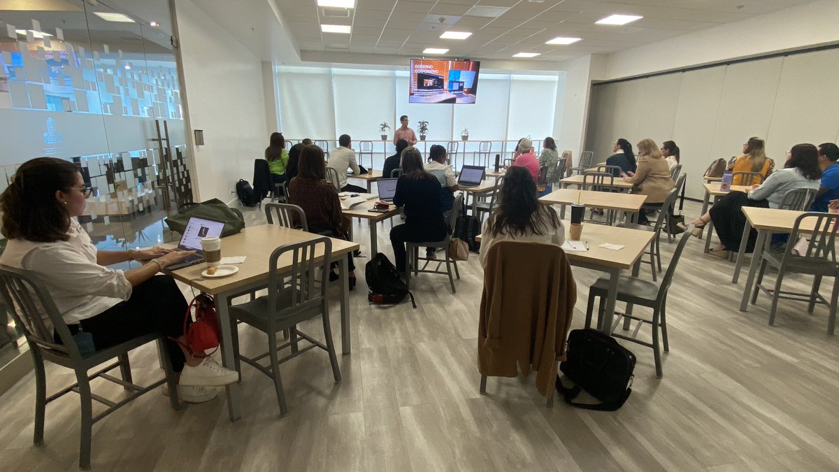 CAPADESO tweet media