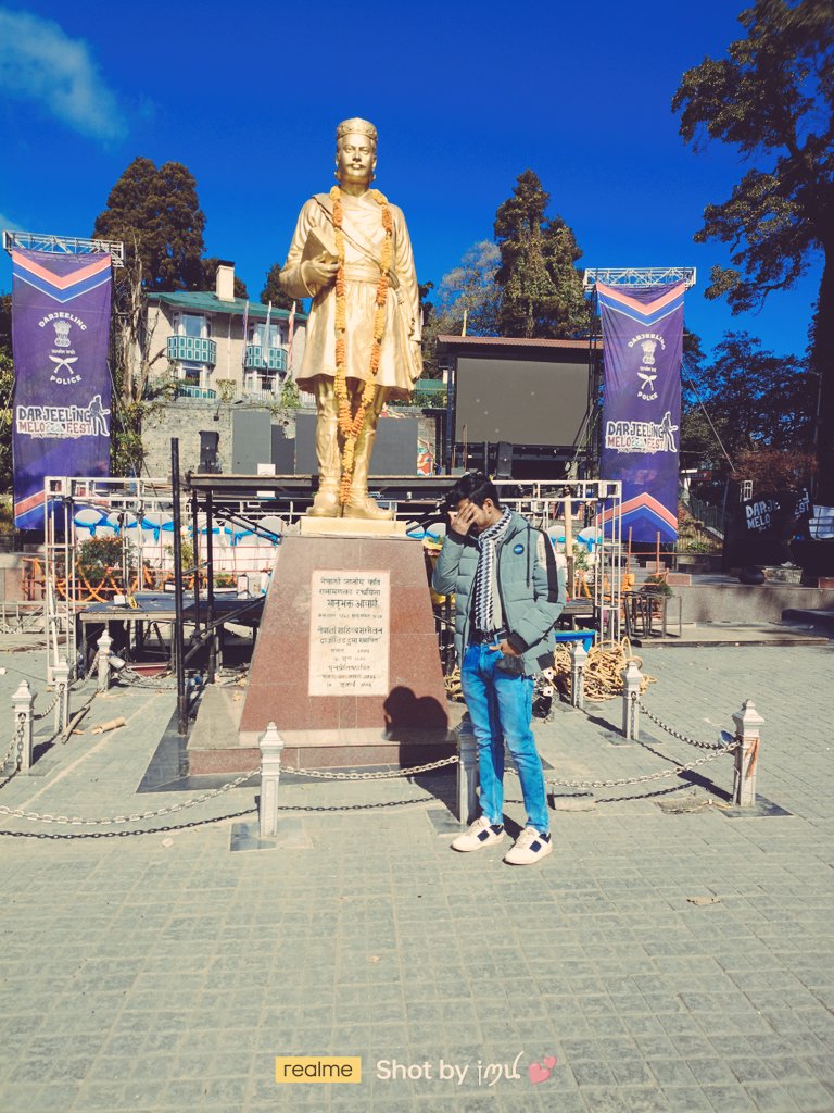 Assalam o alaikum warahmatullah 🖤✨ 

Good night x family have a nice dream 💫😴