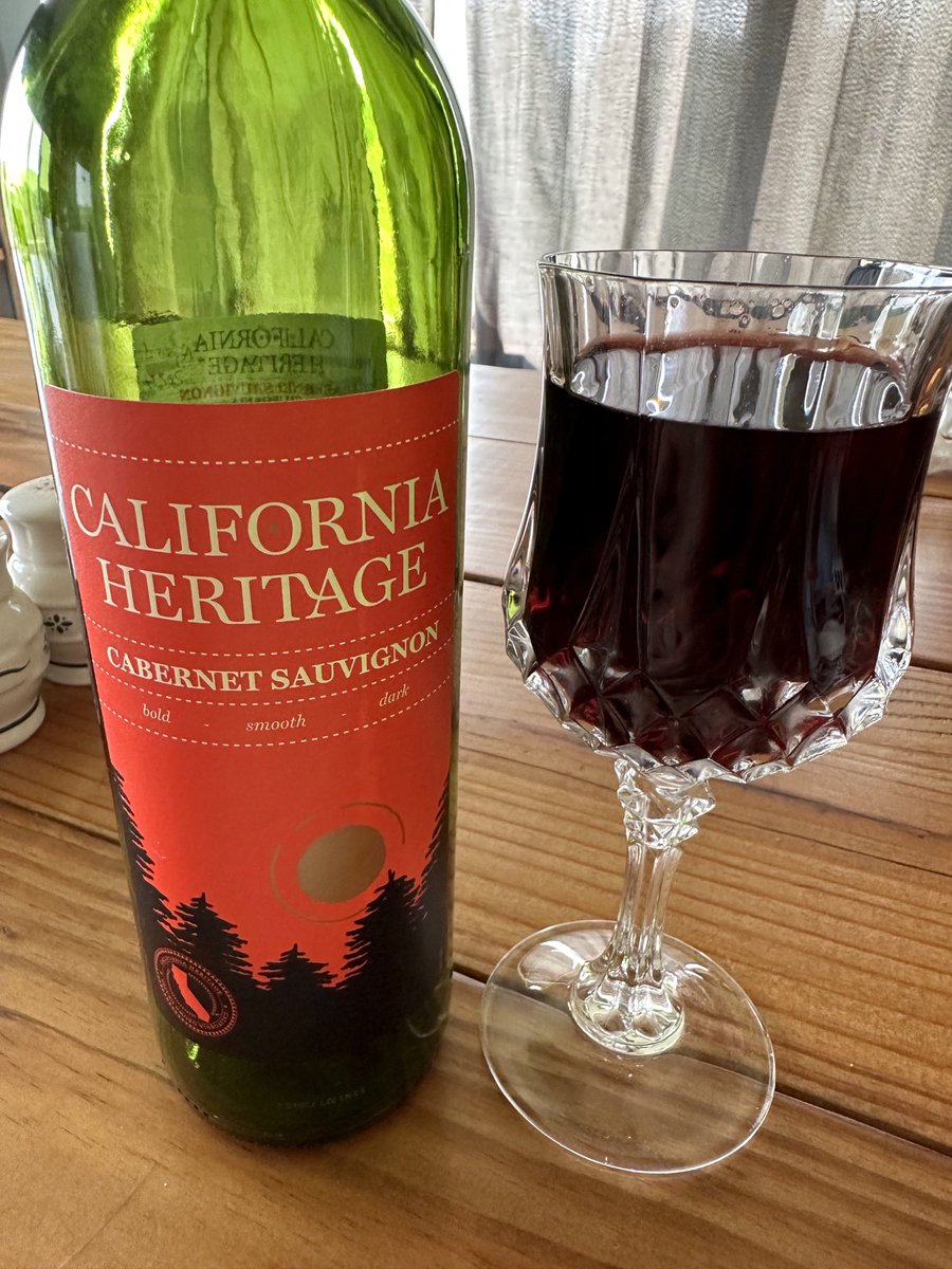 If you are tired of drinking cheap “Winking Owl” this $5 bottle of California Heritage Cab is a really great tasting wine. #maistomountain #californiaheritage #aldicheapwine #cabernetsauvignon #winkingowlwine
