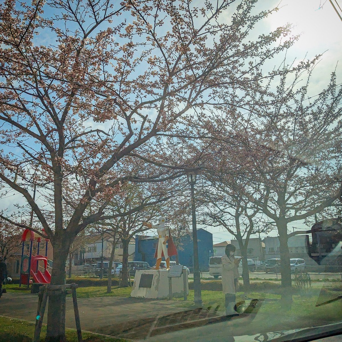 おはようございます☀
全国的に暑いくらいの良いお天気
出張できた函館の桜🌸も開花宣言しましたが街なかの桜はこんな感じ

#企業公式が毎朝地元の天気を言い合う
#企業公式相互フォロー
#企業公式と繋がりたい
#企業公式春のフォロー祭り
#花見