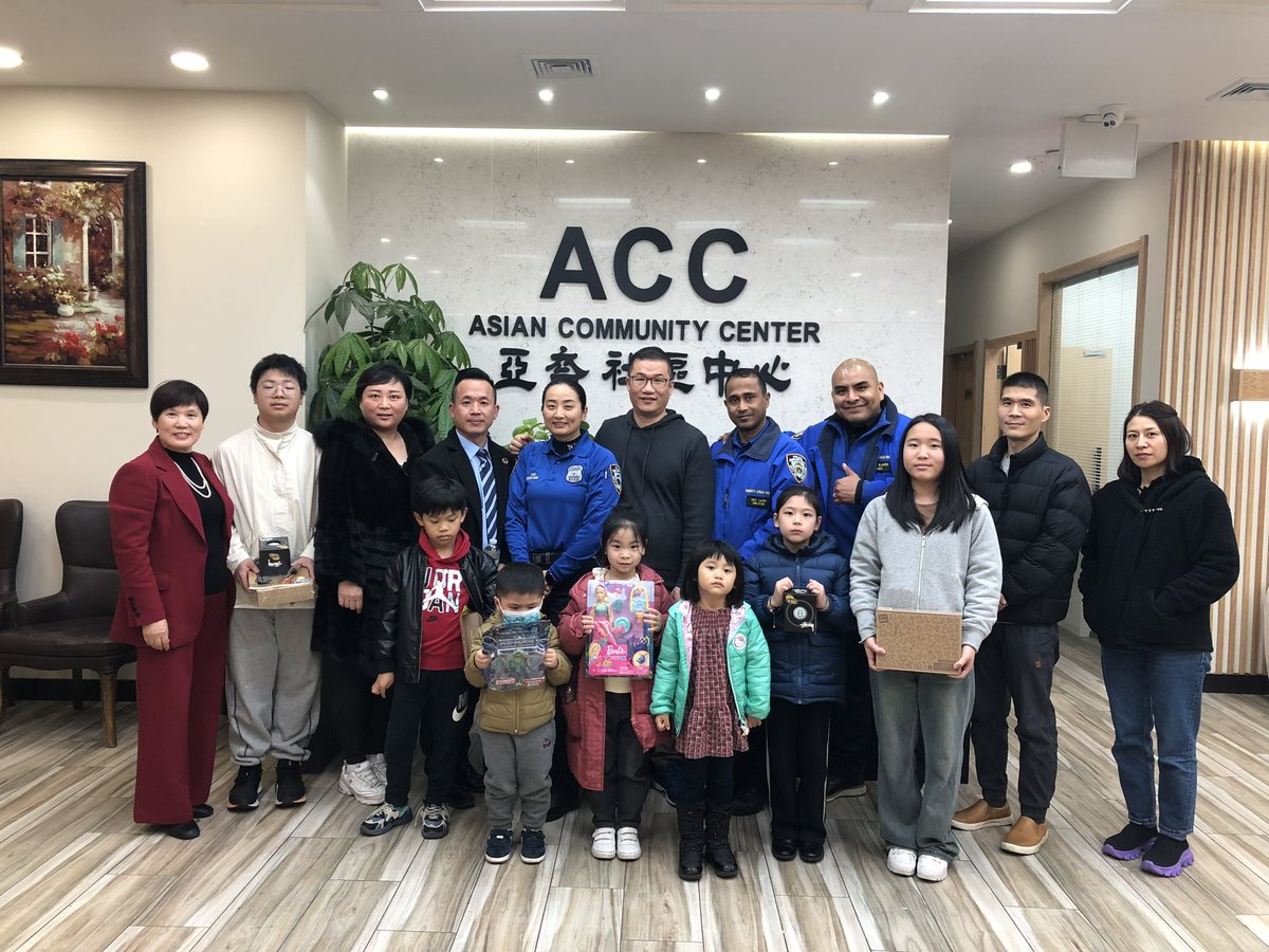 NYPDCommAffairs's tweet photo. Our immigrant outreach unit collaborated with the Asian Community Center(ACC) for an anti-bullying workshop. Together, we’re not just educating, but ensuring every member knows they’re not alone — our community stands stronger, informed, and supported! https://t.co/oSxolJDZUD