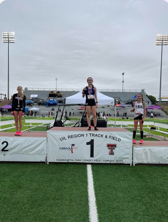 Congratulations Hannah Stuart!!

3200 Regional Champ
State Bound!!!!