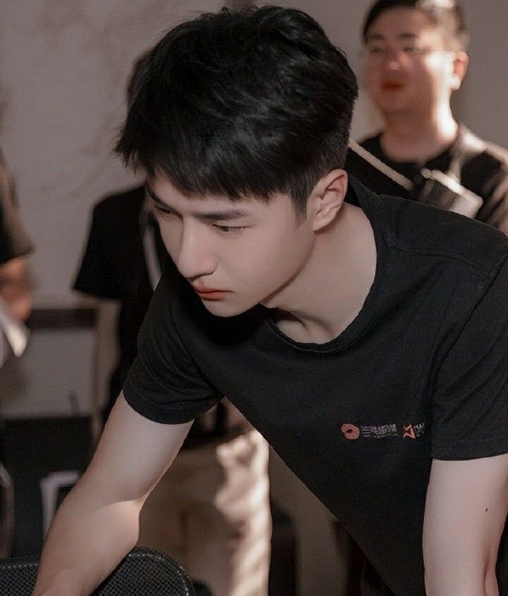 liliyiz's tweet photo. “ตรงนี้ตำรวจกำลังลงพื้นที่อยู่ หนูออกไปก่อนได้ไหมคะ”

“…แต่ปะป๊าบอกให้หนูรอปะป๊าตรงนี้นี่น่า ” https://t.co/tIXqDnly2w