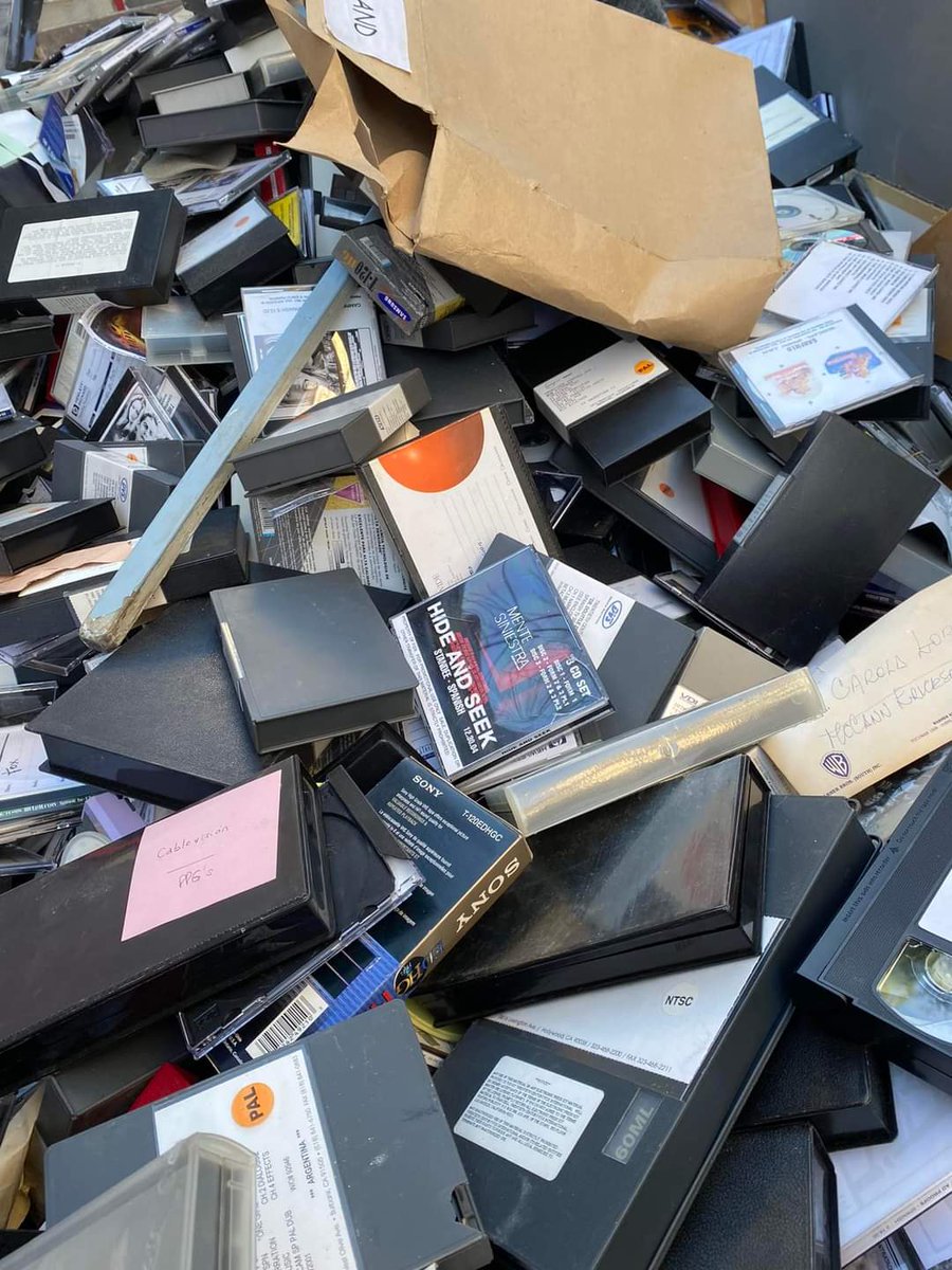 RaroVHS 📼 tweet media