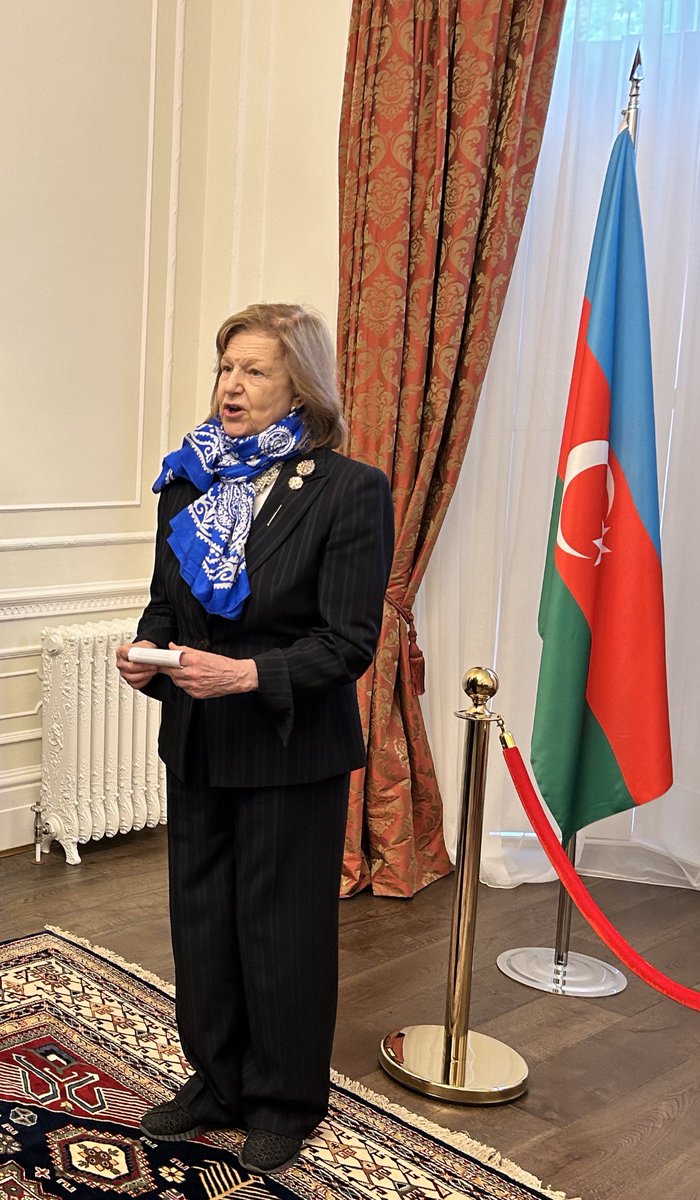 It was a pleasure to meet the Azerbaijani Ambassador to the UK His Excellency Mr @ElinSuleymanov and @Baroness_Nichol on renewable energy, the road to @COP29_AZ in #Baku 🇦🇿 later this year, and the important role of the private sector. #StrongerTogether #Sustainability