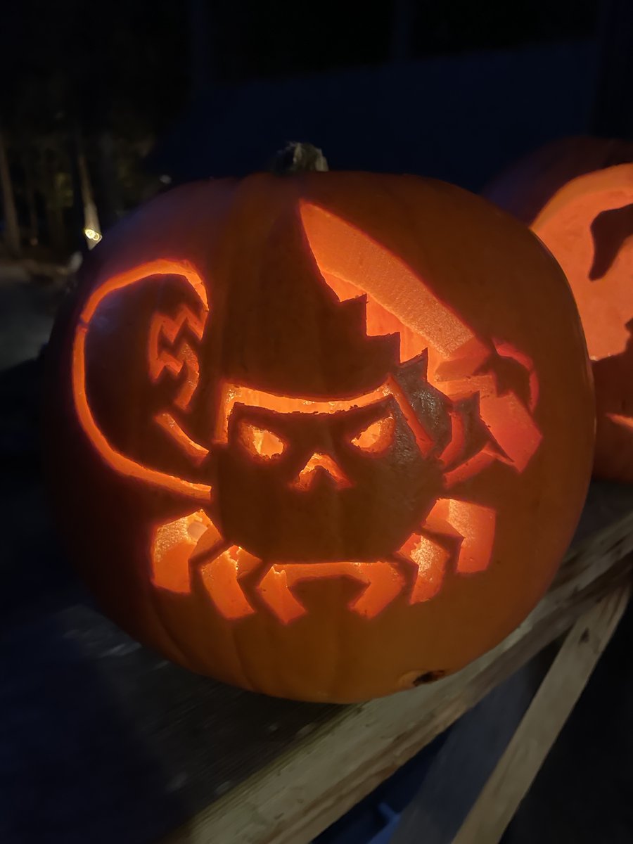 Super hyped for @AggroCrabGames' Another Crab's Treasure in a week! To celebrate, here is a photo of my attempt at carving their studio logo in a pumpkin last Halloween.