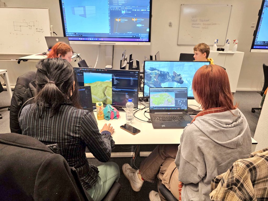 Ian Smith tweet media