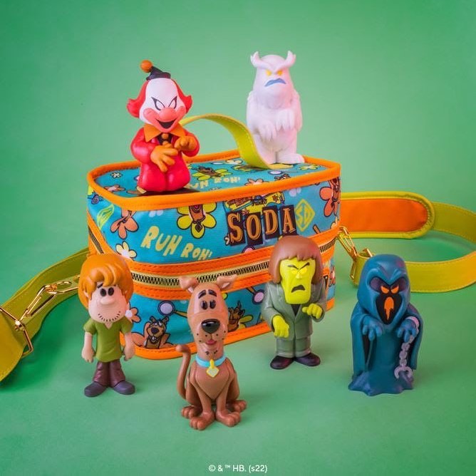 ON THIS DAY... April 20, 2022 - The #Funko #ScoobyDoo 6-Pack Vinyl Soda figure set with the Loungefly cooler was available to purchase as a Funko shop exclusive. The figures included Scooby, Shaggy, Creeper, Ghost Clown, Snow Ghost and Phantom Shadow. #scoobydoohistory