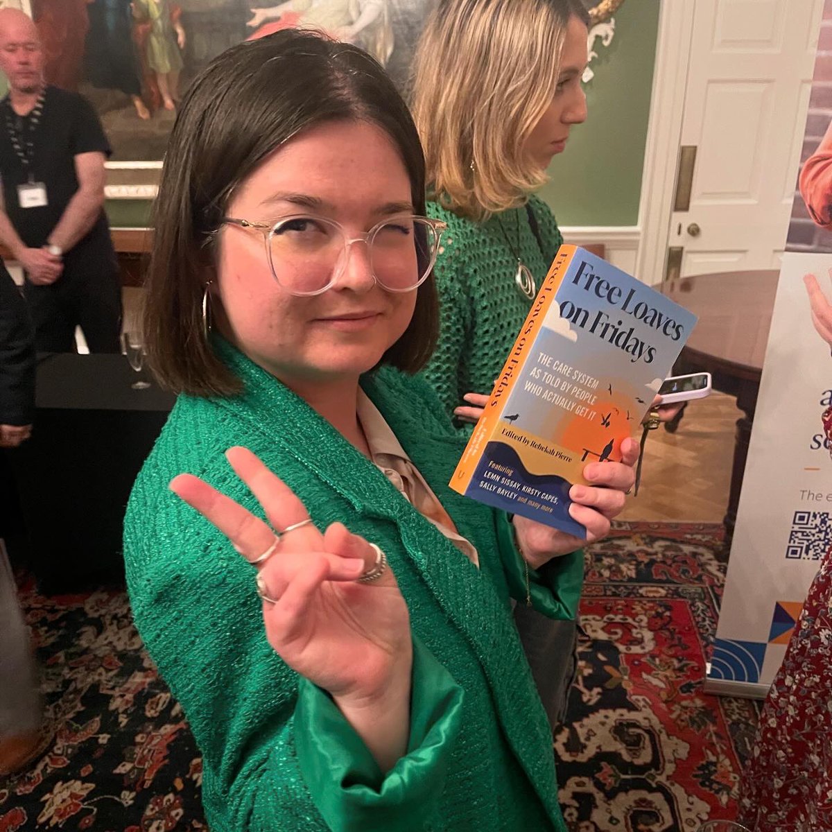 Had a blast at the launch for #FreeLoavesOnFridays tonight at the Foundling Museum tonight, edited by the indomitable @RebekahPierre92 ☀️☀️☀️ A landmark piece of publishing, an anthology of writing from all care experienced voices. We love to see it!