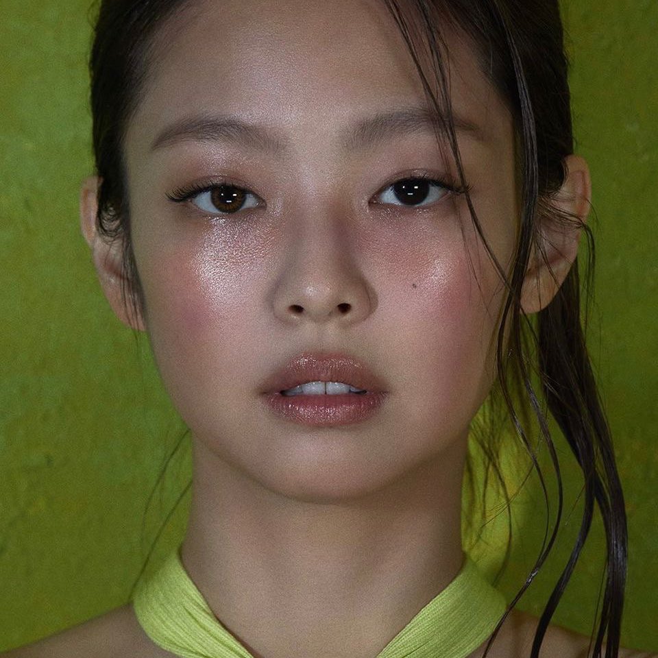 jnkmisskorea's tweet photo. E quando a Jennie Kim foi de idol de kpop para ponto turístico?

a thread https://t.co/XwWFYWPFqE