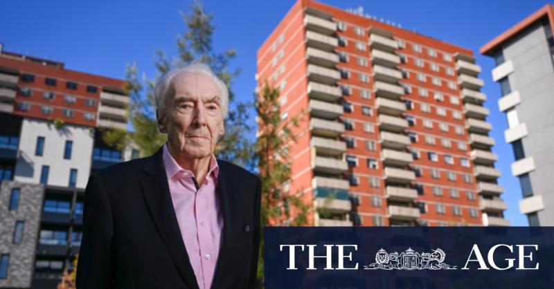 'To demolish them is like deleting an element of Melbourne’s working-class history.' Prof David Nichols in @TheAge on how public housing towers mean 'a huge amount to Melbourne' as forces unite to save them → unimelb.me/49FQrwV