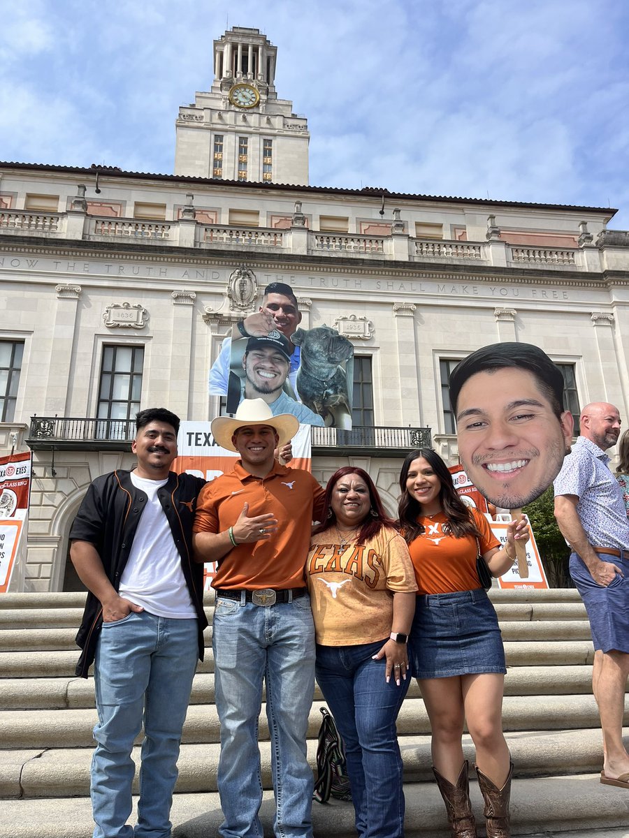 UTAustin tweet picture