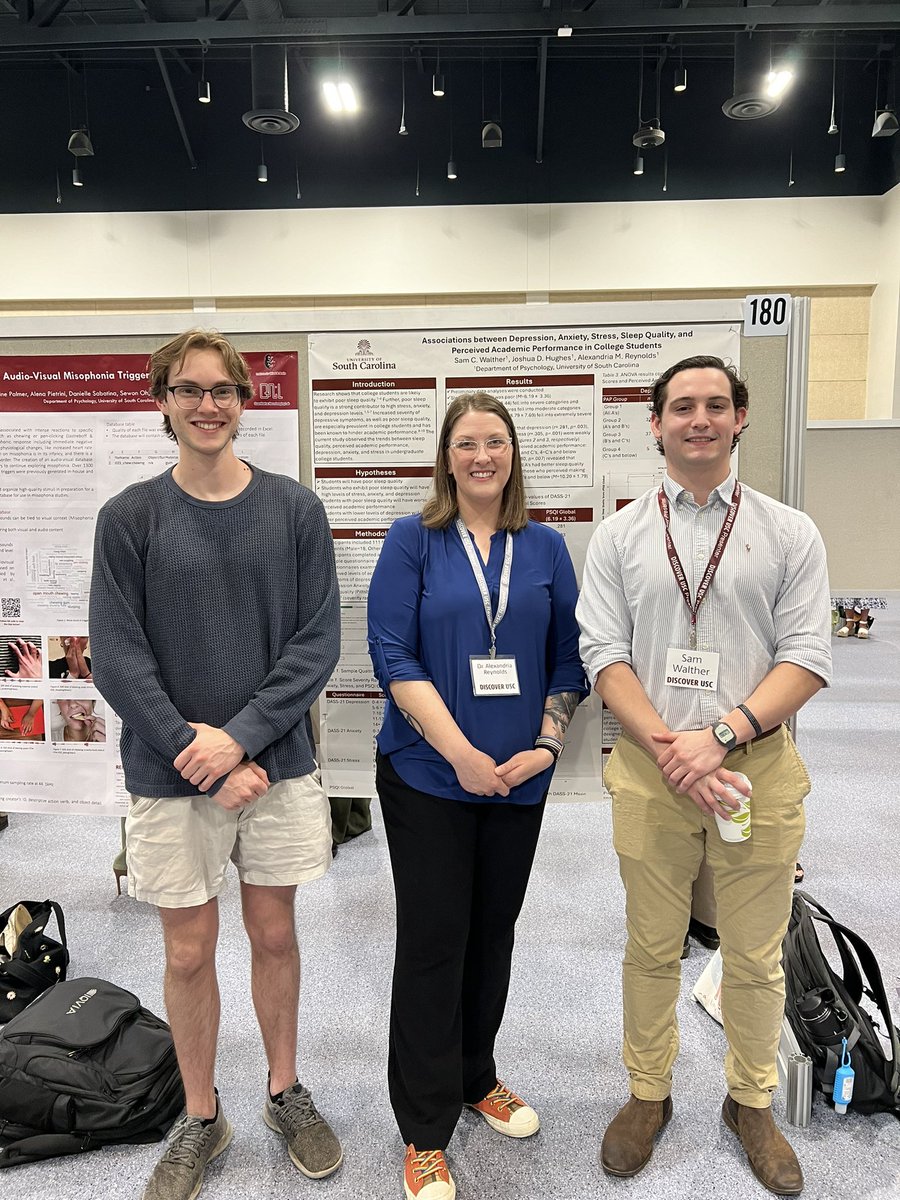 cooleyam's tweet photo. So proud of my student, Sam, who presented today at #DiscoverUSC2024! I had a blast judging the afternoon grad session and I was so impressed by all the wonderful research done by our amazing students 🤓 https://t.co/Cv9kV3LfAg