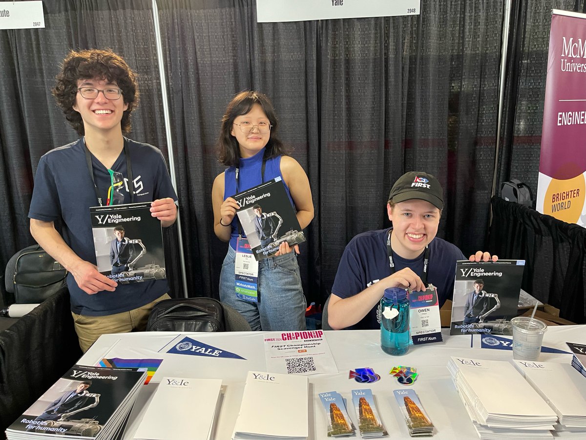 🤖 Yale Engineering is live from the FIRST World Championships in Houston where FIRST at Yale members and Yale Admissions are welcoming many of these young robotocists as the newest Yale Engineers in the fall! Best of luck in the competition! 🤖 @FRCTeams #FIRSTChamp