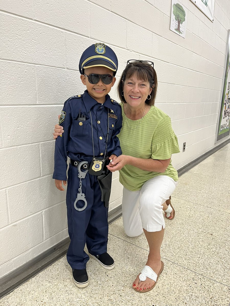 Career Week was a success! <a href="/rhandrewselem/">R Homer Andrews</a> <a href="/TheLeaderinMe/">The Leader in Me</a>