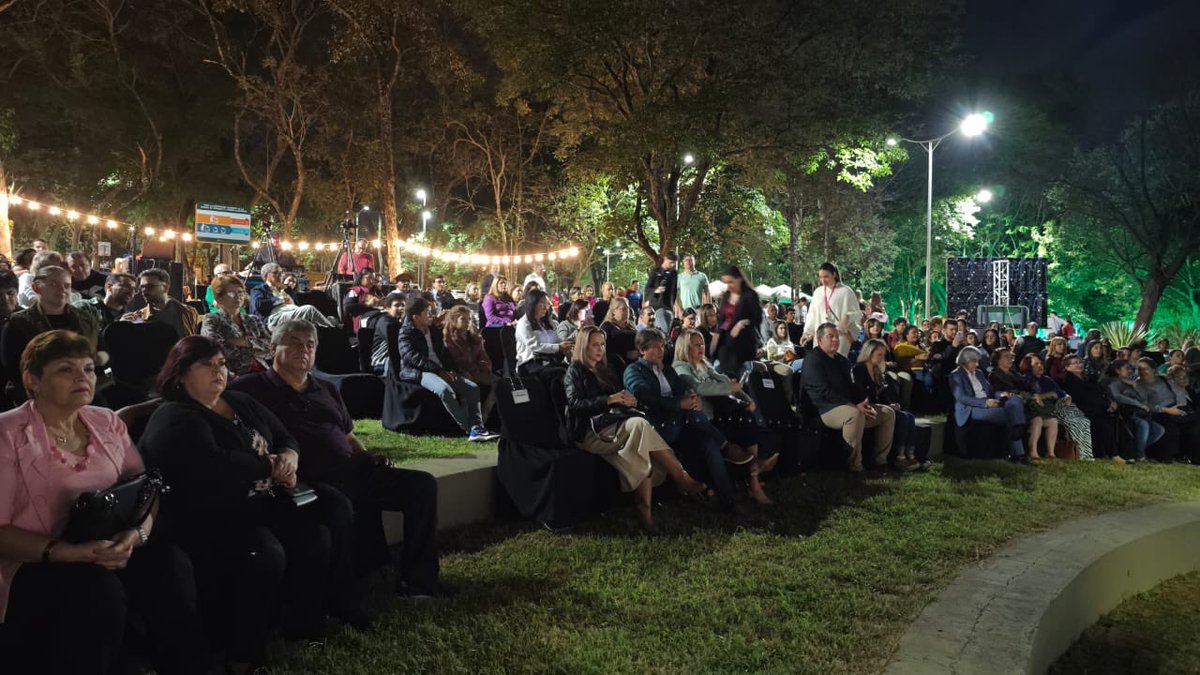 #AHORA 🎶🎼 Inicia en el Parque Lineal Manuel Ortiz Guerrero, la primera edición del ciclo de presentaciones musicales "Música en el Parque" con la participación de artistas nacionales conocidos mundialmente.