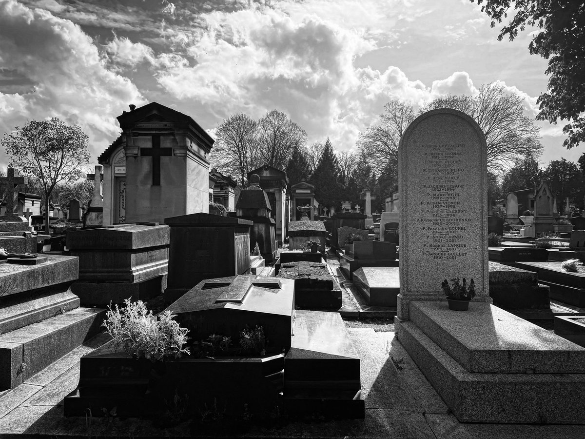 The Montparnasse Cemetery. #photography