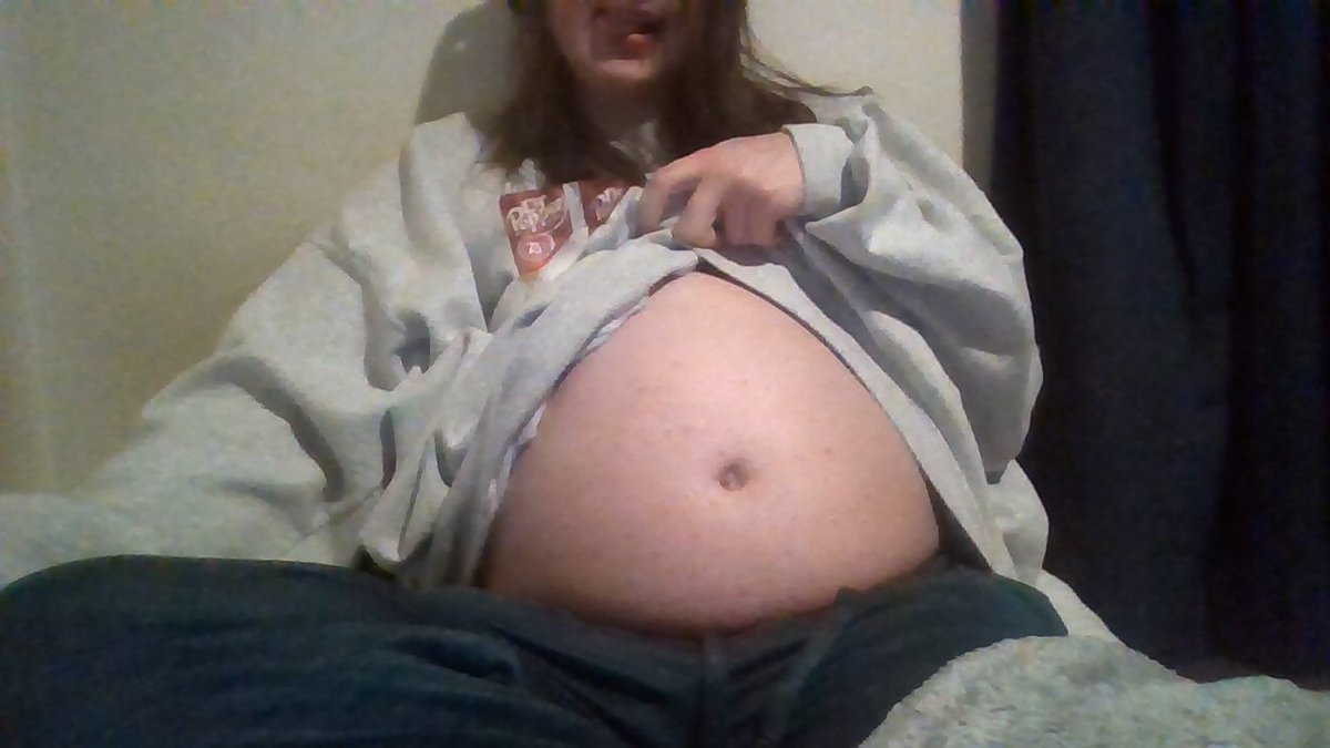 GumdropDraws's tweet photo. Guess who just spent an  h o u r  dolling themselves up for no one but themseeeeellllveessss~!!!

(Hint:  is me.)

Now, come kiss my belly and please me~ 😘💕 https://t.co/pmsNYnh0WV
