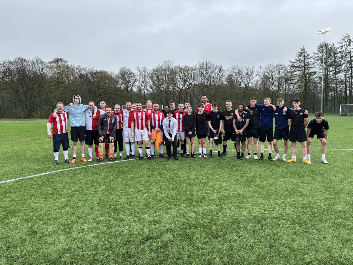 Cumbernauld Acad. PE 🏳️🌈 tweet media