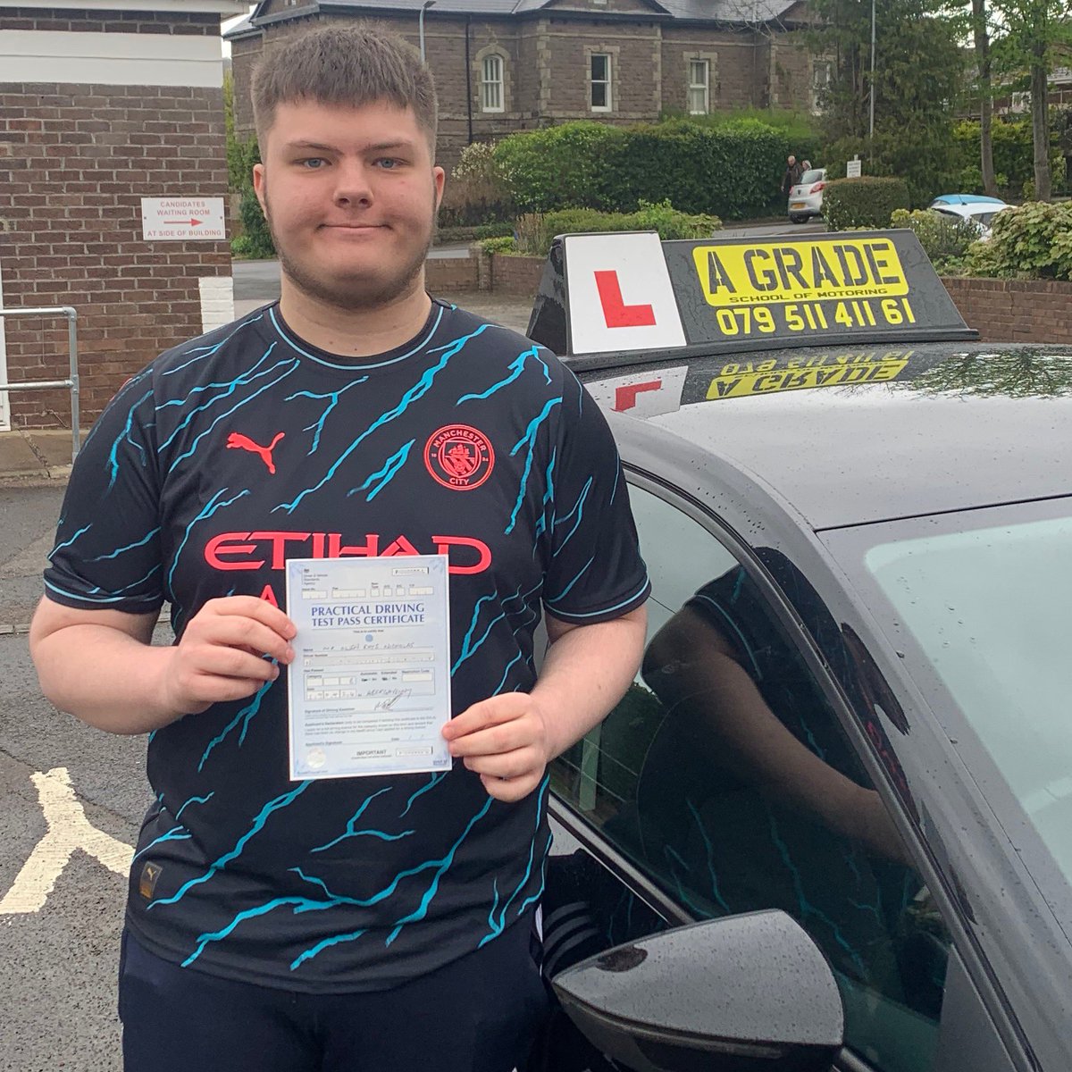 A_Grade_som's tweet photo. Congratulations to Owen on passing his driving test 1st time at Abergavenny Test Centre this morning. Well done Owen, you’ve made the grade :D #makingthegrade #A_Grade_som #happylicenceday #drivinglessonsnewbridge #1sttimepass https://t.co/66zbupelW5