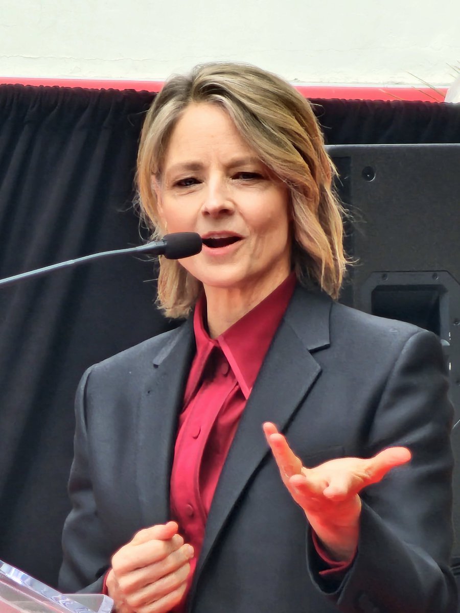 The absolutely incredible #JodieFoster at her handprint ceremony.