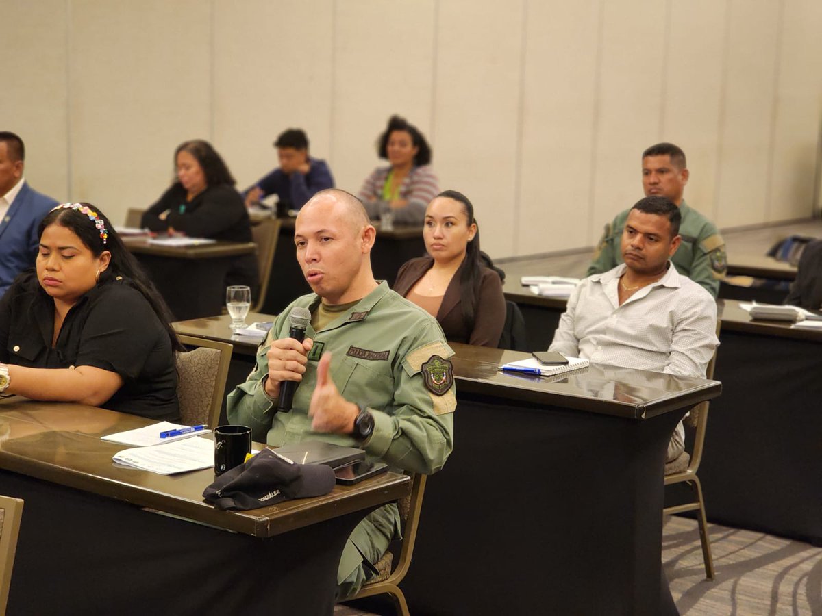 #Panama 🇵🇦| @UN__Cyber upskilled 9 investigators from @ProtegeryServir, 7 prosecutors at @PGN_PANAMA, and 3 border patrol agents from @senafrontpanama in the fight against cyber-enabled crimes that affect the environment 🛡️🌳🌎. 
Joining efforts to protect nature.
🇳🇴🤝🇺🇳