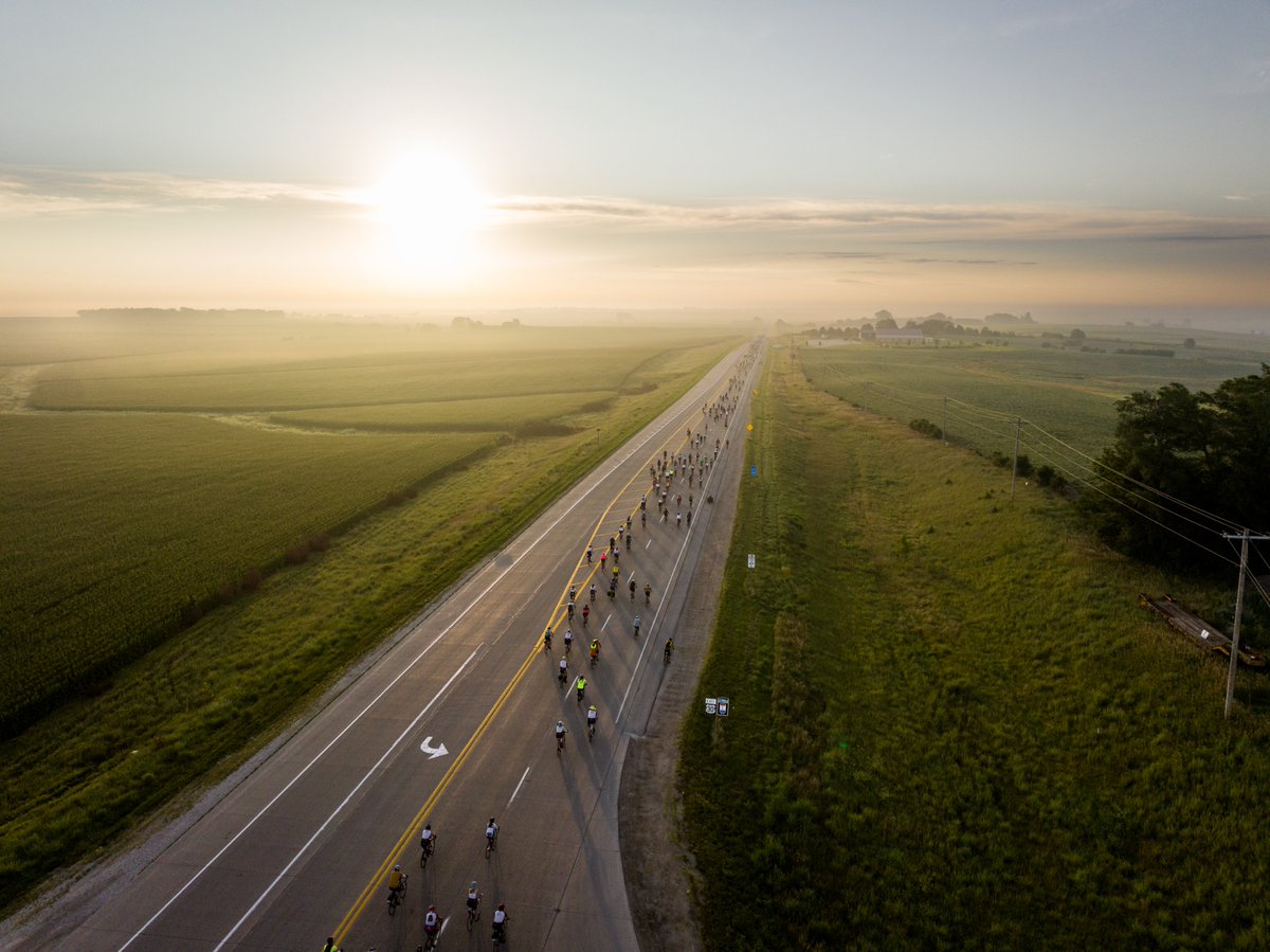 “It is by riding a bicycle that you learn the contours of a country best, since you have to sweat up the hills and coast down them.” -Ernest Hemingway Happy Earth Day! #EarthDay2024 📸 Brian Powers, RAGBRAI L Day 3