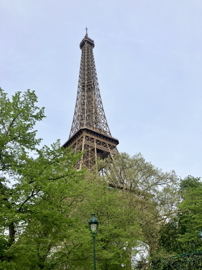 ZDoprava's tweet photo. https://t.co/RfA1mSr6VM 
#paris #zajezd #pariz #francie #trip https://t.co/xh6cznYVNh