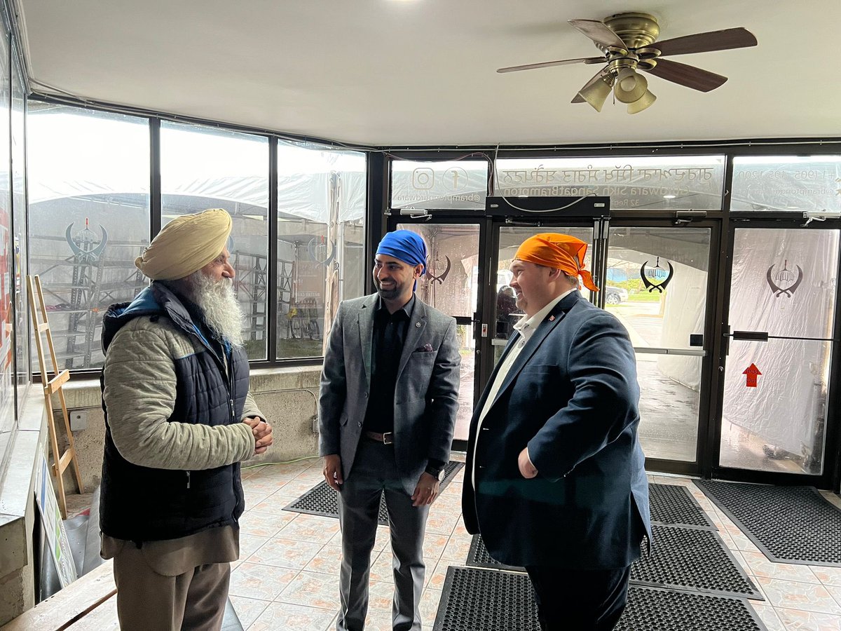 Had a great visit to Gurudwara Sikh Sangat in Brampton West alongside my friend and colleague @sandhuamarjot1. This #SikhHeritageMonth we celebrate the countless contributions of Ontario’s Sikh communities, and all the ways they help build a stronger and more vibrant Ontario.