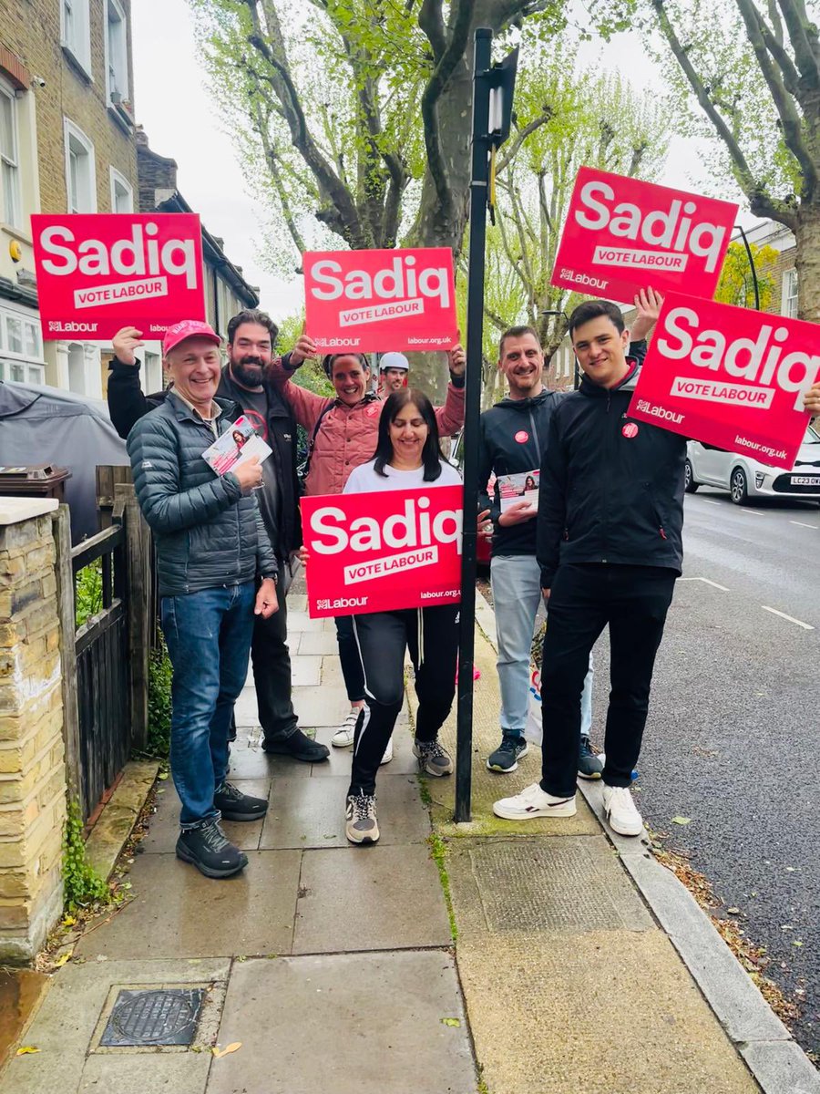 The @SouthwarkLabour Big Weekend is off to a flying start - join our campaign in #Peckham Rye Lane! Let's get @SadiqKhan & @LabourMarina re-elected...