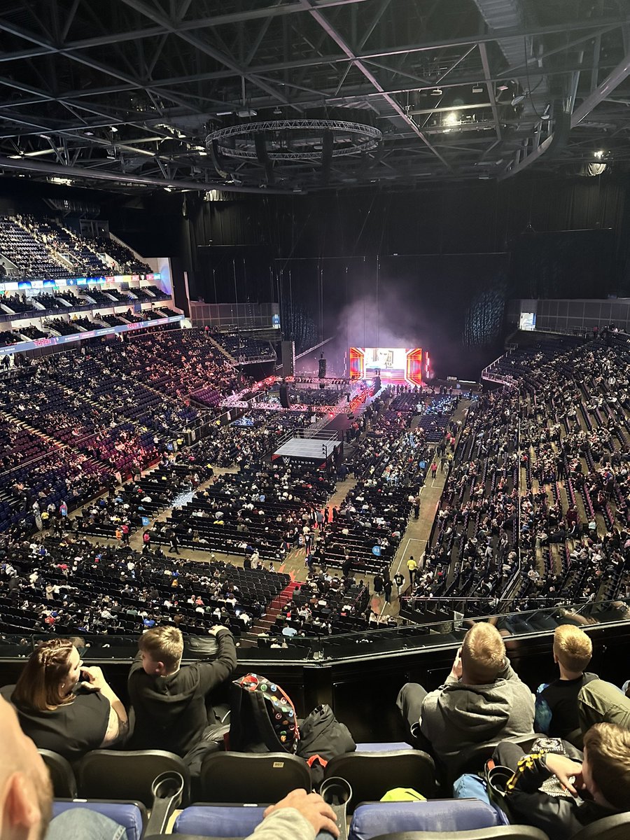 #WWELondon