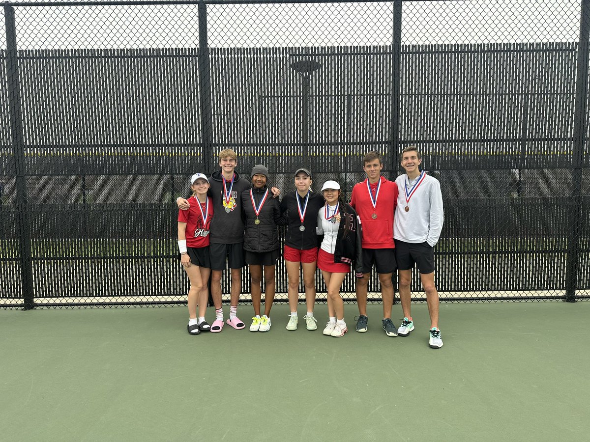 Amazing results from our district tournament in Tyler!! 🎾🏆 So proud of all of these kids! Girls Singles- 1st Place 🥇 Mixed Doubles- 2nd Place 🥈 Girls Doubles- 2nd Place 🥈 Boys Doubles- 3rd Place 🥉 Next stop is regionals in Waco!! Way to #WTD #SouthsideTough