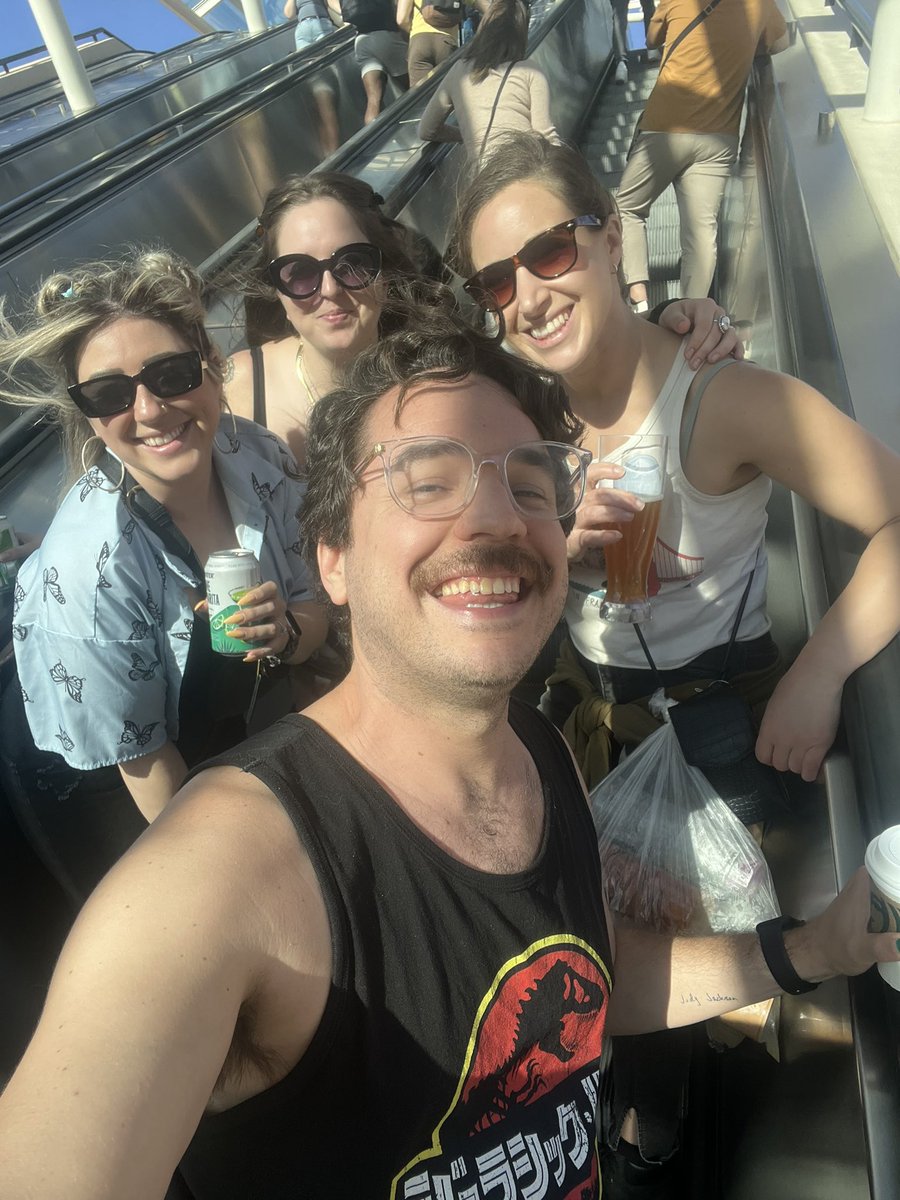 Steven Ray Morris tweet media