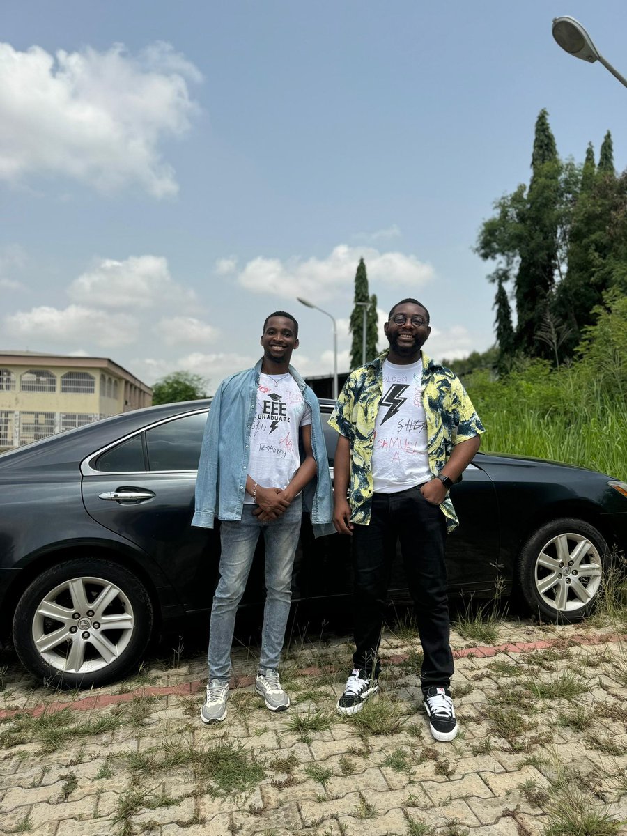 notsahmy's tweet photo. Done with all my undergrad exams, signed out of uni

Did a thing with @plutomaniapopi high tension too 😂😂 https://t.co/gKgdlenrZL