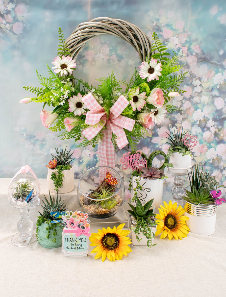 Colasanti_Ltd's tweet photo. Can't go wrong with our spring &amp; mother's day arrangements 🌿🌸

#colasantifarmsltd #wholesaleplants #wholesalepottery #wholesaler #springdecor #springarrangements #springplants #mothersday #springisintheair #spring https://t.co/Ba2kq0avOg