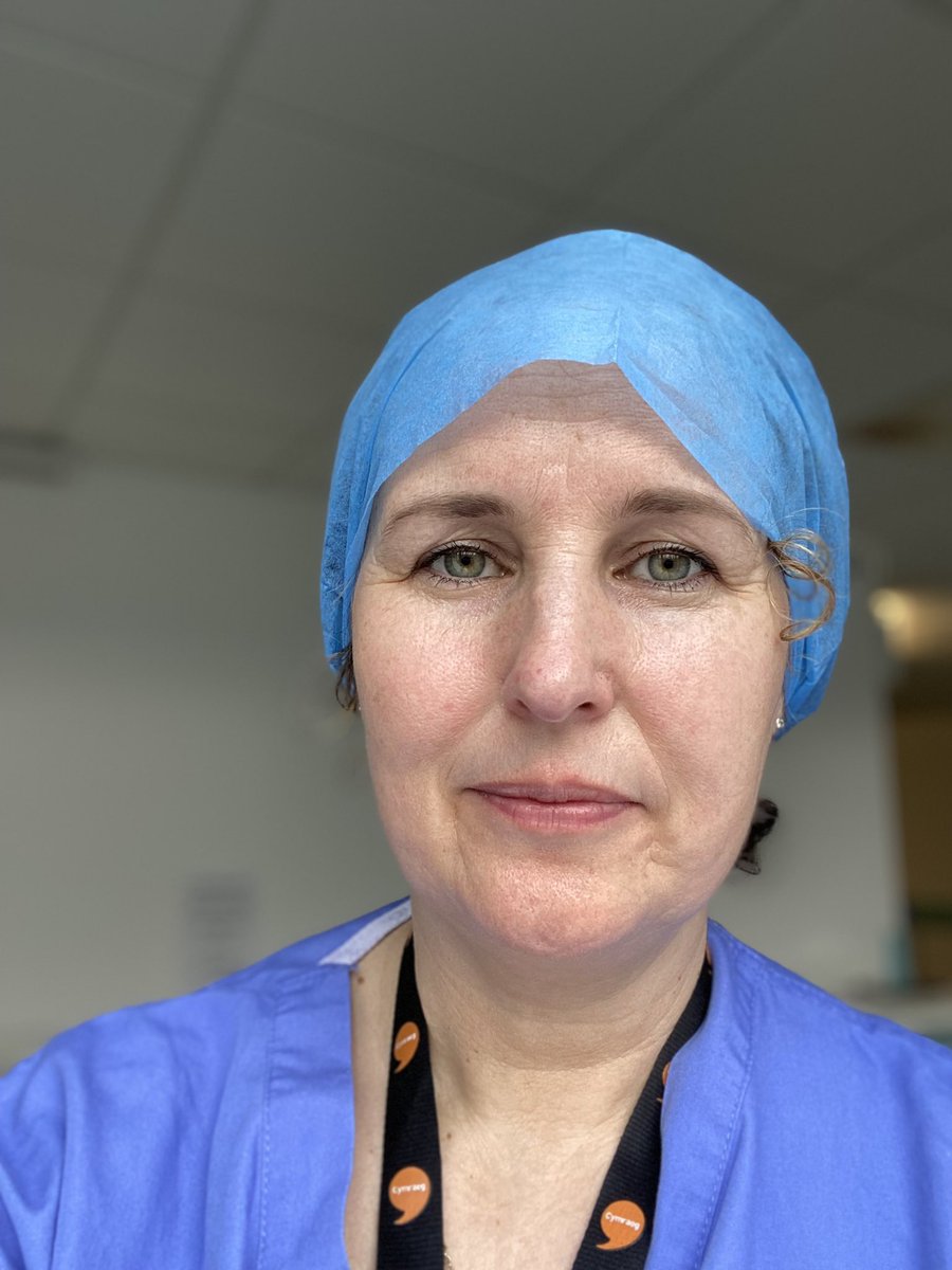 Esyllt Glyn Jones (@esylltglynjones) on Twitter photo After 20 awake craniotomies over 18months I’m handing on the baton to <a href="/HDoyle_SLT/">Harriet Doyle</a> Thank you <a href="/CAVUHB_SLT/">Cardiff & Vale Adult Speech & Lang Therapy</a> for the opportunity and the whole C&V neuro-oncology team for all your support. I’ll miss you! 🥹 After 20 awake craniotomies over 18months I’m handing on the baton to <a href="/HDoyle_SLT/">Harriet Doyle</a> Thank you <a href="/CAVUHB_SLT/">Cardiff & Vale Adult Speech & Lang Therapy</a> for the opportunity and the whole C&V neuro-oncology team for all your support. I’ll miss you! 🥹