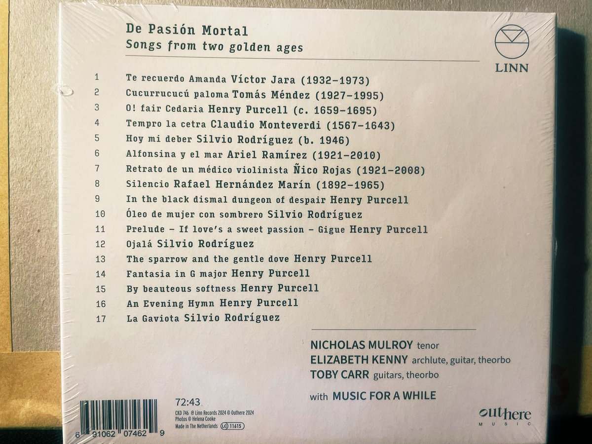 CDs arrived today. Strap in for some forearm-gnawing self-promotion, but I love this programme, and what a constant joy to work closely on this music with @Liz67Kenny and @toby_carr We’re excited to bring it to you! Session photos by @HelenaCooke8 @LinnRecords