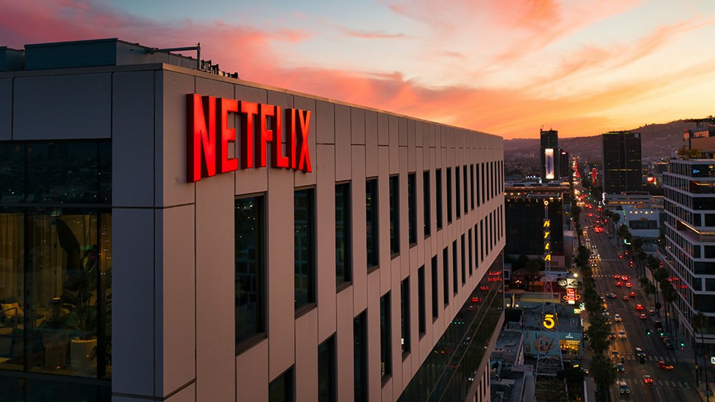 Netflix Exceeds Earnings Estimates with 16% Subscriber Jump thewomenceo.com/news/netflix-e… #streaming #movies #tvshows @TheWomenCEOMag