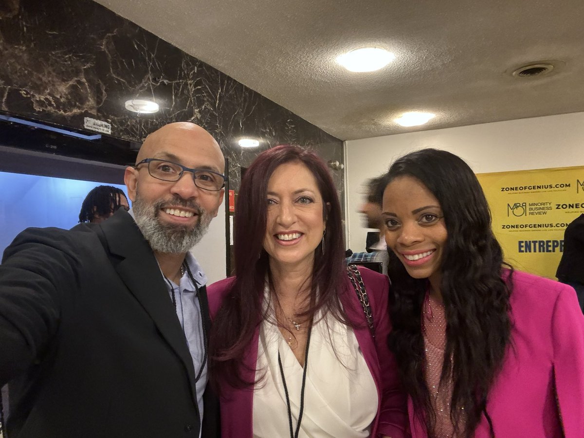 davidihill's tweet photo. A special thanks to the phenomenal Ramon Ray brining together so many great entrepreneurs 🔥🔥 #ZoneOfGenius #EntrepreneurLife https://t.co/D6rj9WikwZ